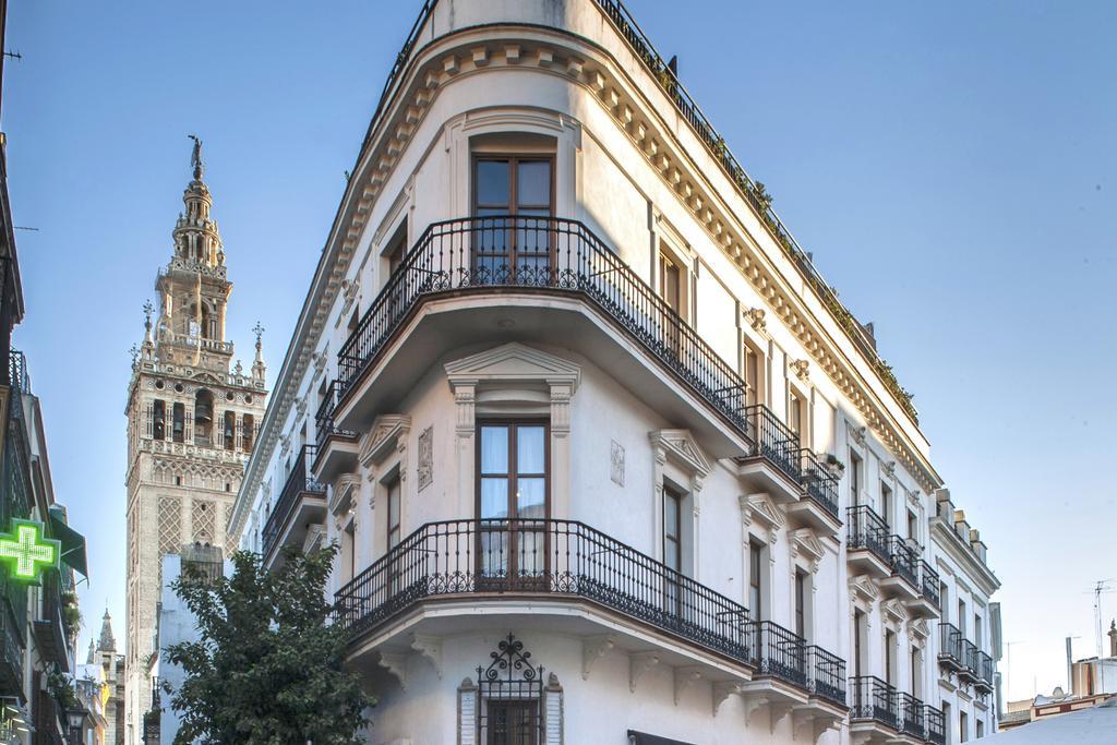 Cathedral Apartment, Upper Floor Apartment 塞维利亚 外观 照片